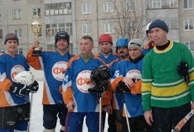 Евгений, 55 - хоккей