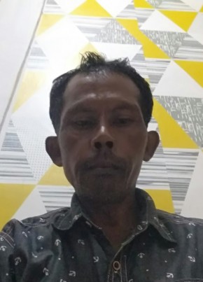 Sriyono, 51, Singapore, Singapore