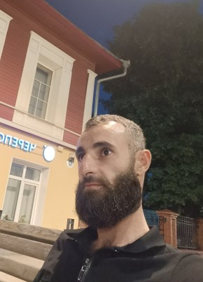 Геворг из Աբովյան 34 года