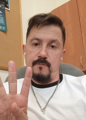 Павел из Санкт-Петербурга 44 года