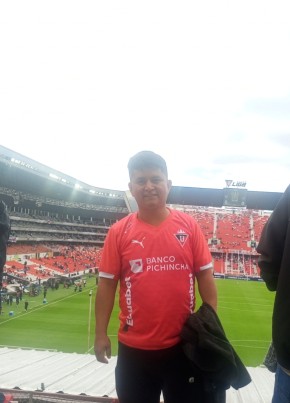 Alex из Santo Domingo de los Colorados 27 лет