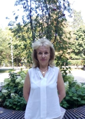 Галина, 67, Россия, Москва