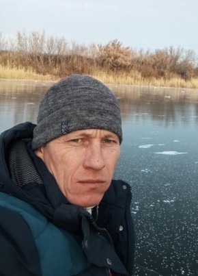 Сергей из Пугачева 42 года