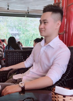 Buzz, 30, Công Hòa Xã Hội Chủ Nghĩa Việt Nam, Hà Nội