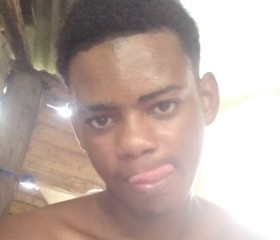 Damian, 18, Santiago de Cuba