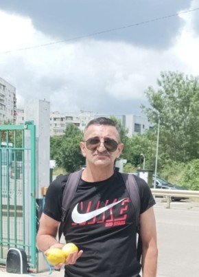 Sasha, 49, Russia, Samara