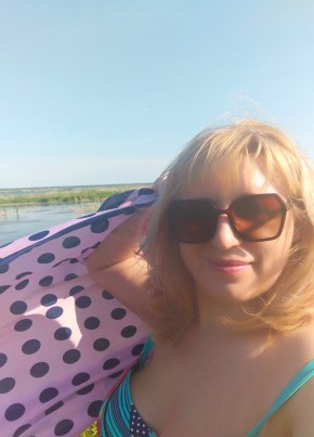 Ольka, 46, Россия, Омск