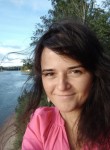 Yuliya, 37, Saint Petersburg