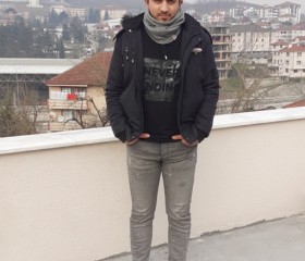 Ahmet Demir, 23 года, İstanbul