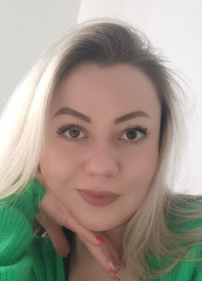 Юлия, 37, Россия, Екатеринбург
