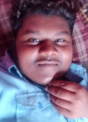 Suraj, 19, India, Mumbai