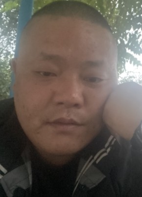 赵晓路, 36, 中华人民共和国, 郑州