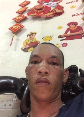 Trung, 41, Công Hòa Xã Hội Chủ Nghĩa Việt Nam, Hà Nội