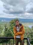 Oleg, 23  , Mariupol