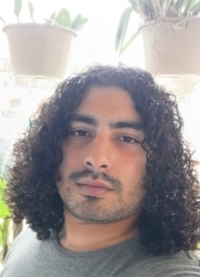 Christian Hernan, 24, Puerto Rico, Bayamon