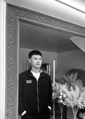 Азамат из Астаны 18 лет