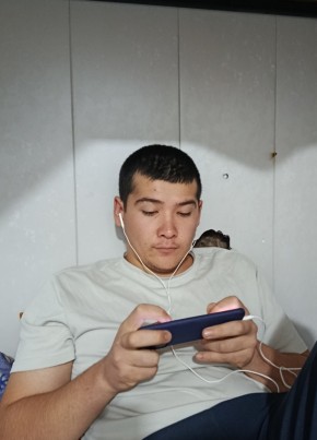 Nodir из Toshkent 23 года