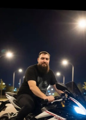 Михаил из Москвы 28 лет