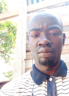 Okpea Nazaire, 37, République centrafricaine, Bangui