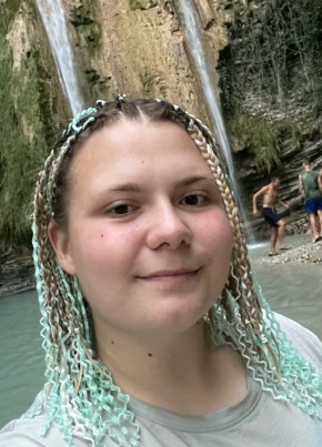 Виктория, 20, Россия, Джубга