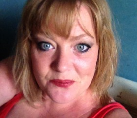 antoinette, 54, Penarth
