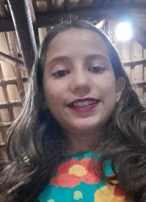 Lara, 21, República Federativa do Brasil, Lajinha