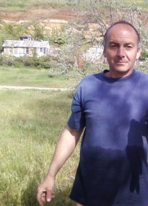 Maksim, 60, Russia, Kerch
