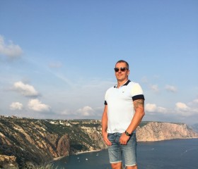 Yuriy, 46, Saint Petersburg