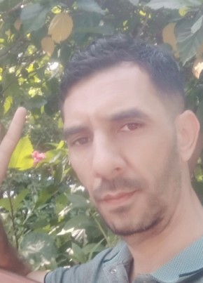 midou из Algiers 36 лет