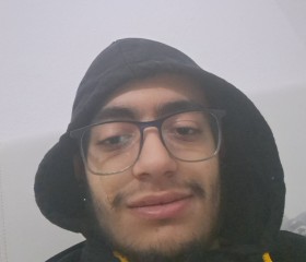 Lorenzo, 22, Cagliari