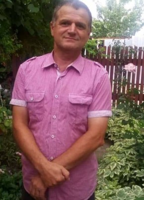 Dorel, 56, A Magyar Népköztársaság, Gyula