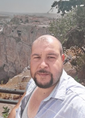 Madjid, 36, People’s Democratic Republic of Algeria, Tizi Gheniff