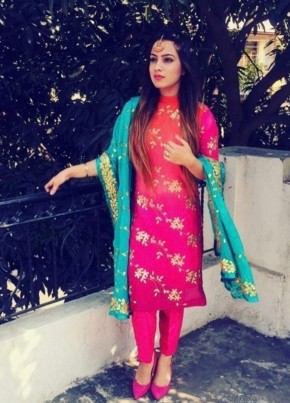 Nausheen khan, 23, India, Calcutta