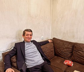 Samvel, 55, Yerevan