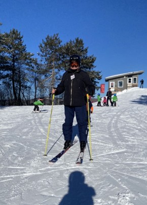 Maxime, 79, Russia, Saint Petersburg