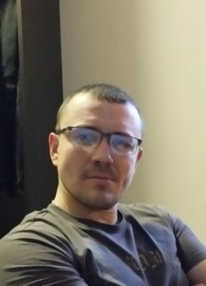 Александр, 34, Россия, Брянск