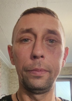 Роман Никандров из Рязани 44 года