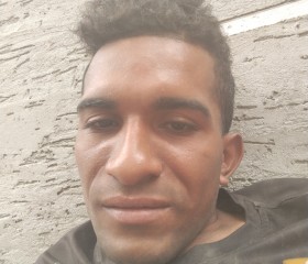 Robinson, 31, Valencia