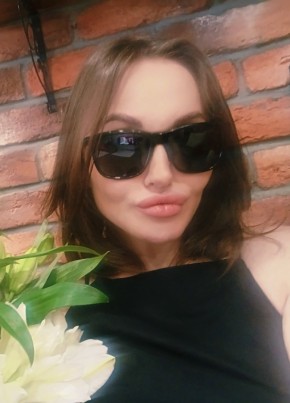 Женщина