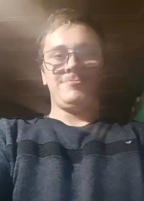 Денис из Волгограда 21 год