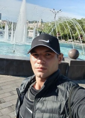 Vitos из Могочи 27 лет