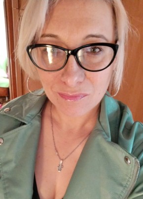 Yuliya, 42, Russia, Feodosiya