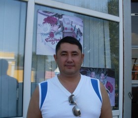 Рустам, 47 лет, Астана