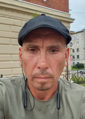 Руслан из Калининграда 42 года