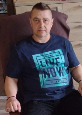 Patrik Straka, 48, Slovenská Republika, Ružomberok
