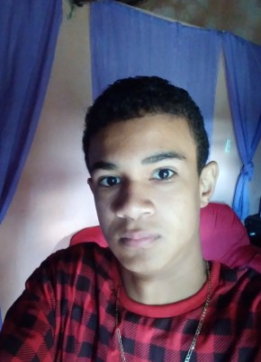 Mateus, 18, Brazil, Esperanca