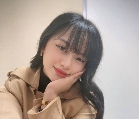 Amelia, 30, Makati City