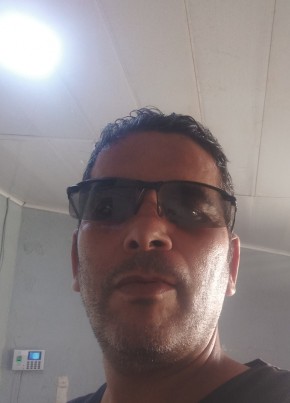 Samir, 44, People’s Democratic Republic of Algeria, El Affroun