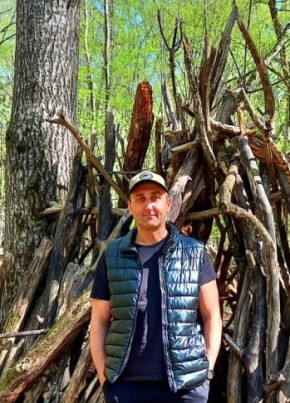 Дмитрий из Пашковския 46 лет