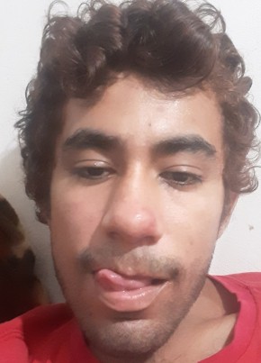 Maycon Ribeiro R, 23, Brazil, Paranagua